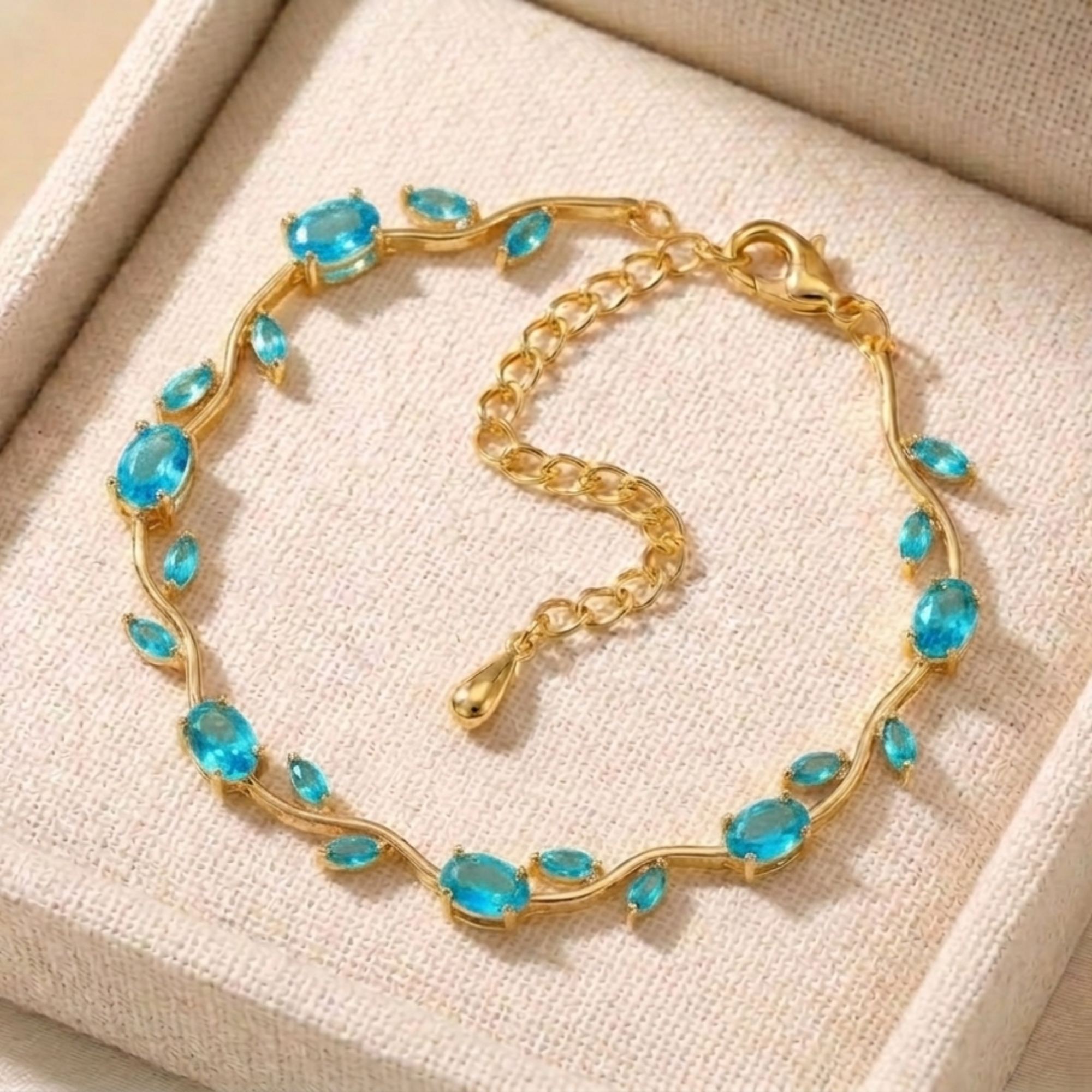 Pulsera Mágica de Tulipanes Ajustable- Chapada en Oro 18K