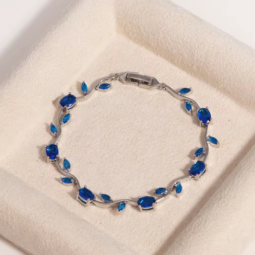 Pulsera Mágica de Tulipanes- Chapada en Oro 18K